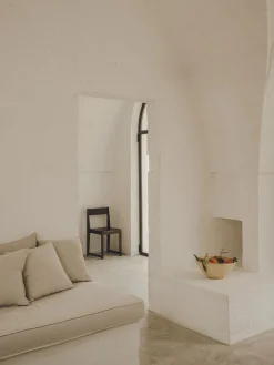 Chair 01
