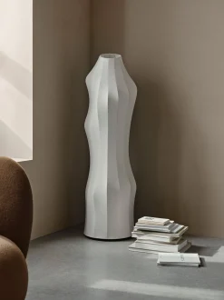 Dae Floor Lamp - White