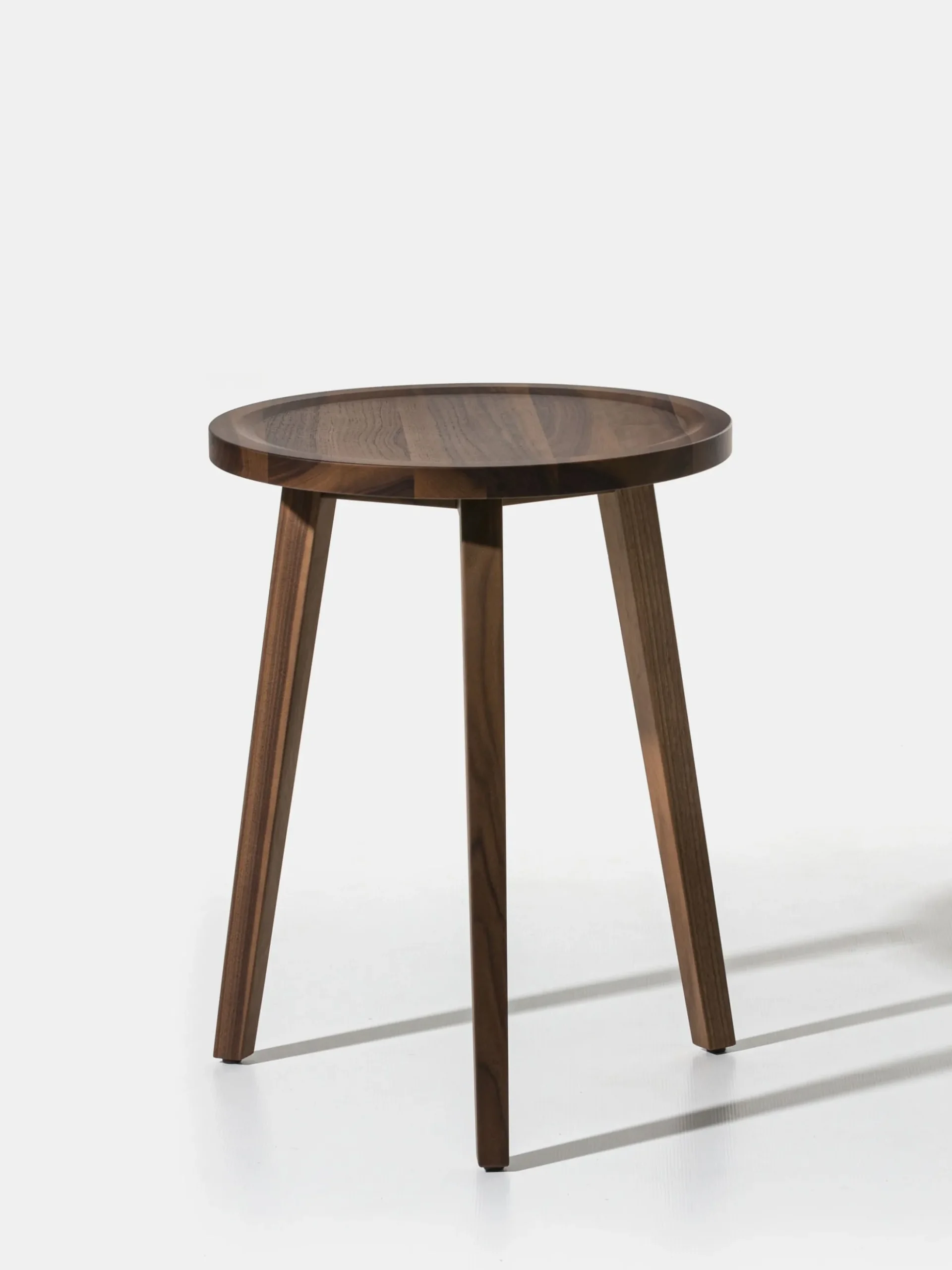 Gray 44 Side Table – Walnut – Ø50