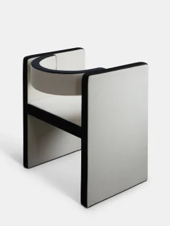 Novel Chair