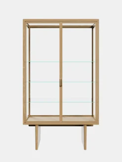 Private Vitrine - Light Stained Oak