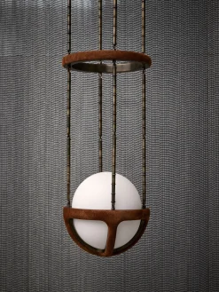 Reprise Pendant