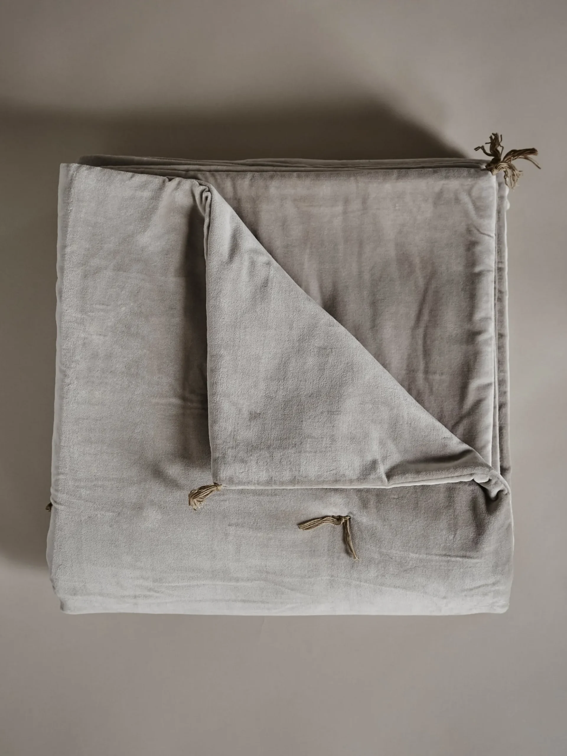 Velvet Sofacover – Light Grey